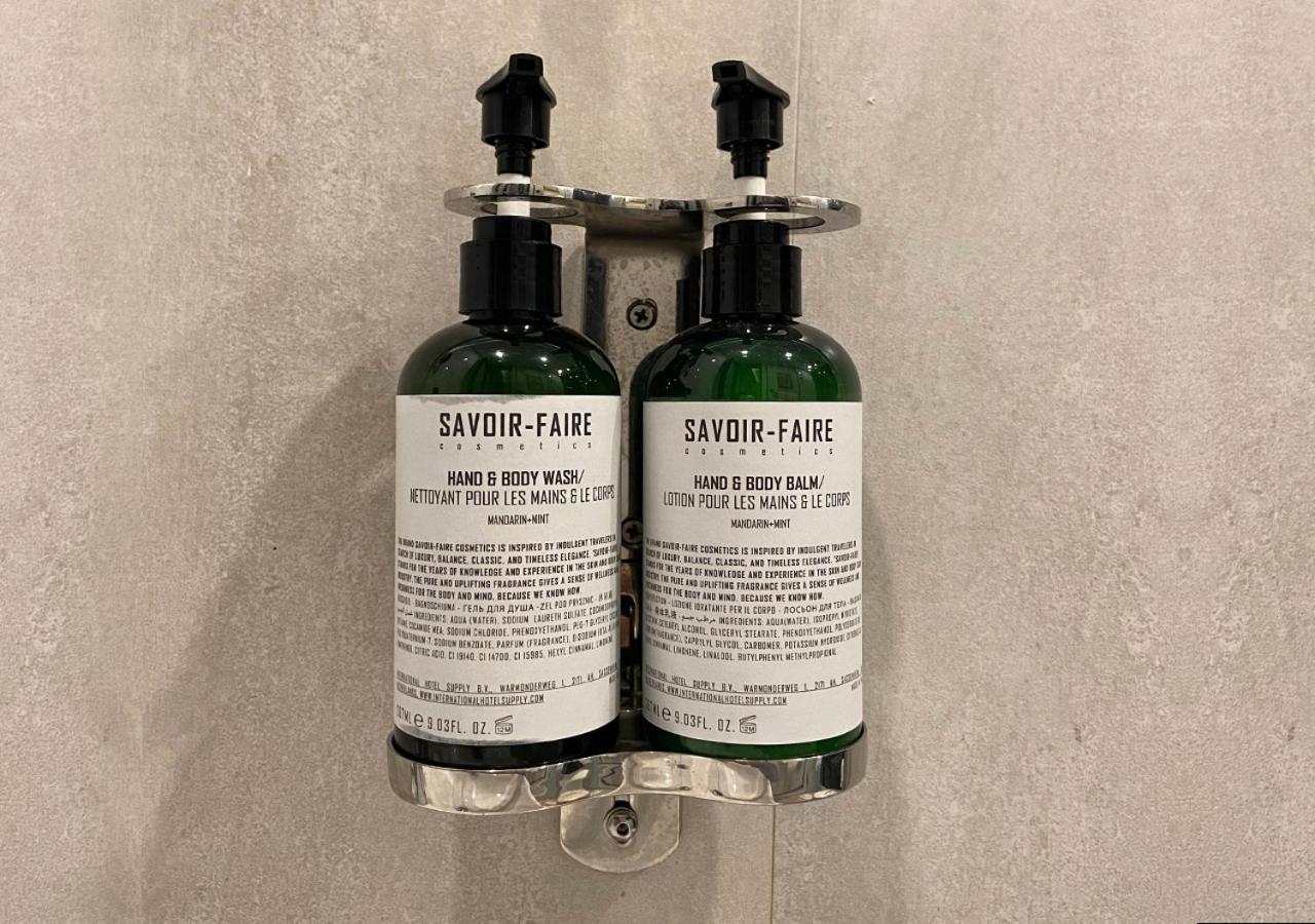 Ambiance Boutique Art Hotel Лахор Номер фото Savoir-Faire products